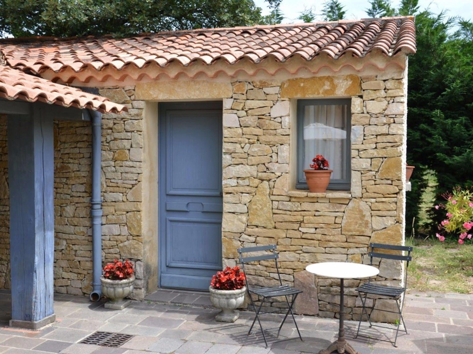 La Deviniere Hotell Donzère Exteriör bild
